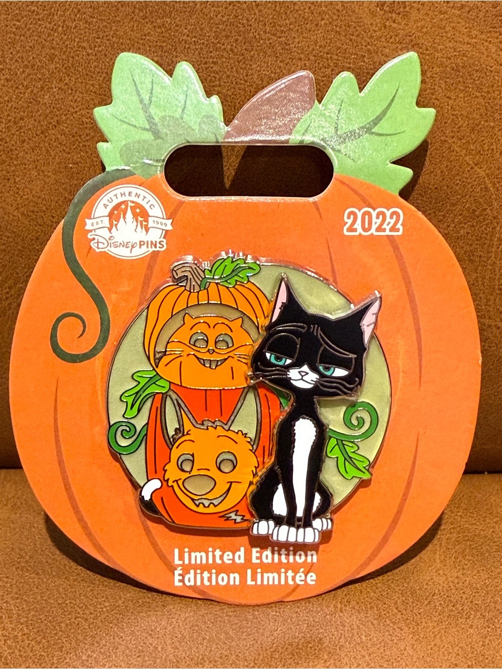 2022 Disney Limited Edition 4000 Halloween Pins - Picture 3 of 3